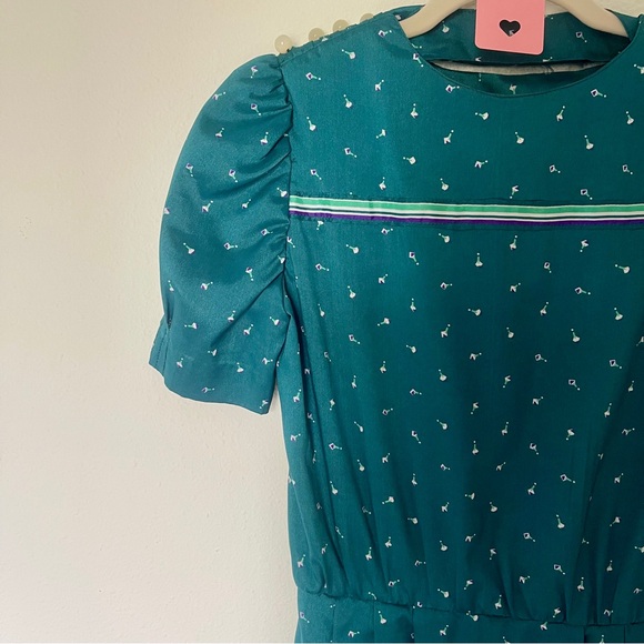 Vintage Print Dress w Pleat Bottom and Button Shoulders - Picture 8 of 8